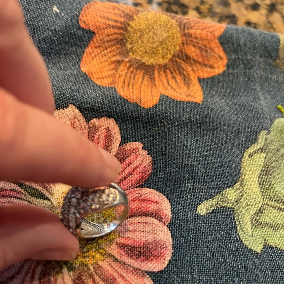 Silver & Crystal Cocktail Ring 💍! Bling looks so real. - Picture 2 of 5